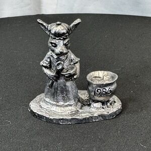 MICHAEL RICKER PEWTER FIGURINE   RABBIT WITH COOKING POT   #13062   1986